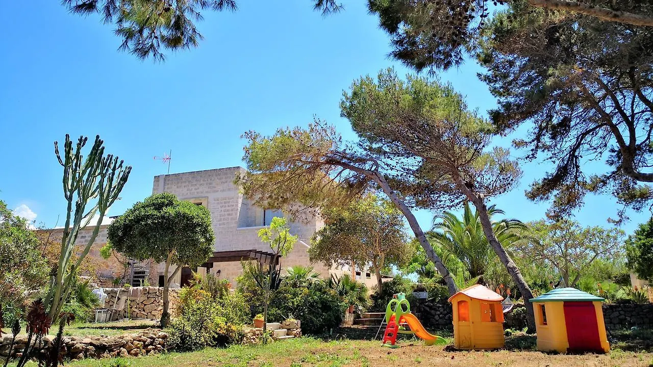 Appartamenti La Pinetina Di 法维尼亚纳 度假居